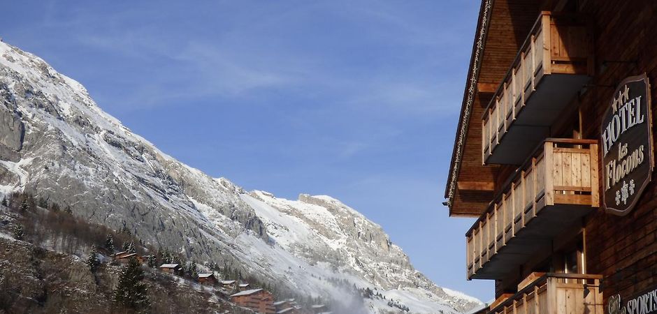 HOTEL LES FLOCONS • LE GRAND-BORNAND • 3⋆ FRANCE • RATES ...